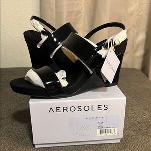 AEROSOLES Black Patent Wedge Slingback Sandals